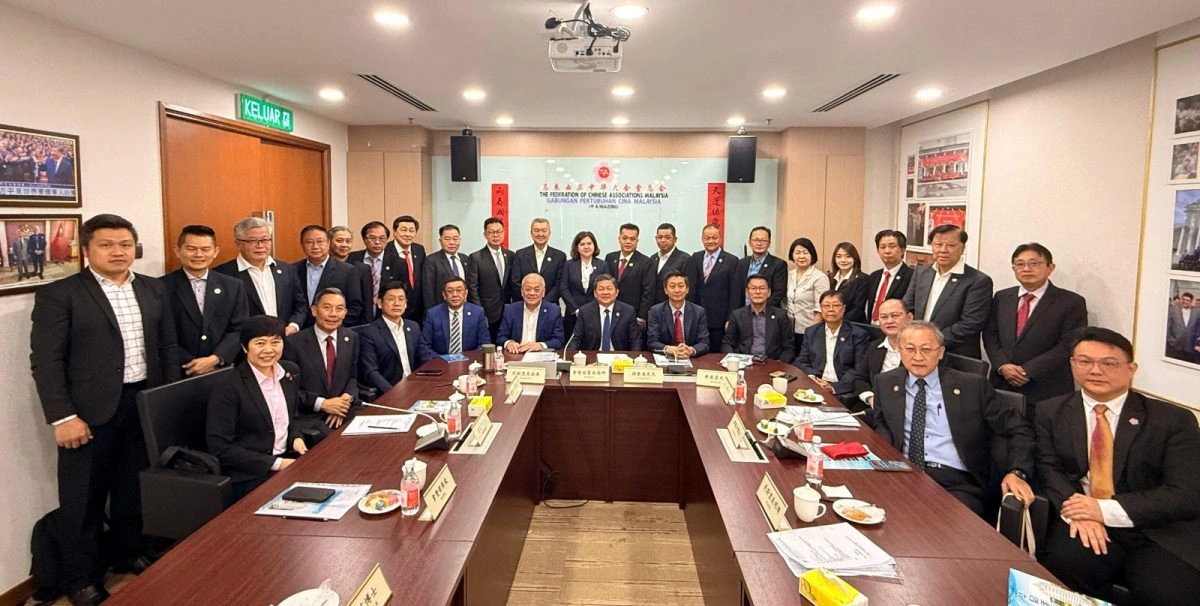 YYC acquires 51% stake in Smart-Acc Signing Ceremony