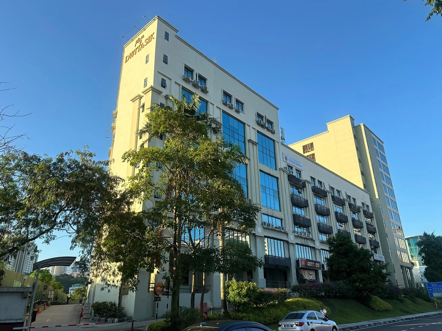 YYC Bandar Sri Permaisuri Cheras Branch building image